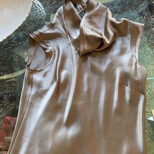 Banana Republic Sleeveless blouse